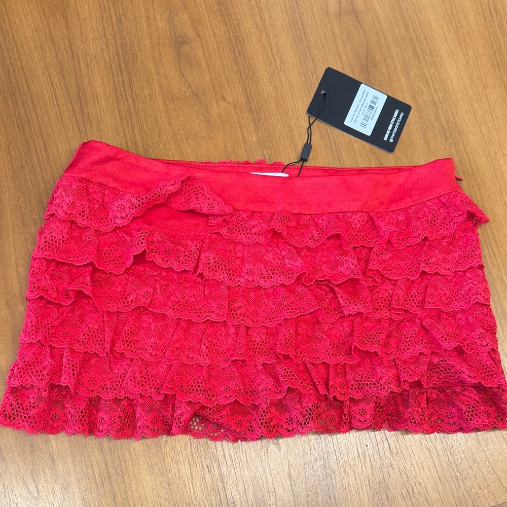 THATSSOFETCH Red Lace Tiered Mini Skort NWT Size 4